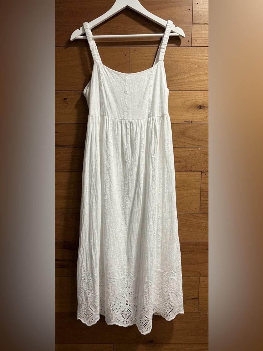 NWOT River Island Size 8 White Broderie Smocked Midi Dress - Picture 2 of 8